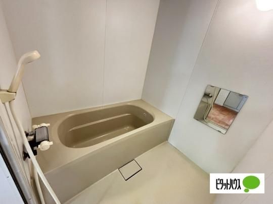 �y���̑��z�@�o�X�^�V�����[