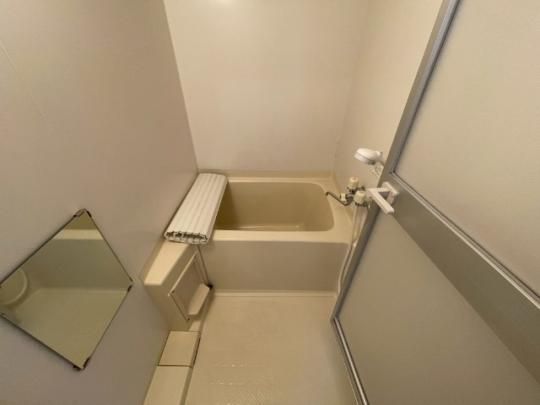 �y���̑��z�@�o�X�^�V�����[