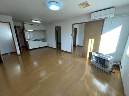 �y���̑��z�@���r���O