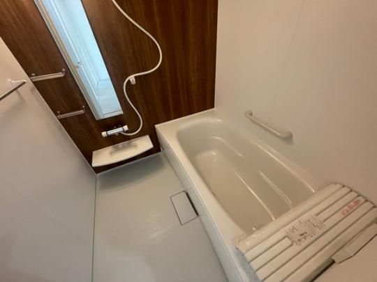 �y���̑��z�@�o�X�^�V�����[