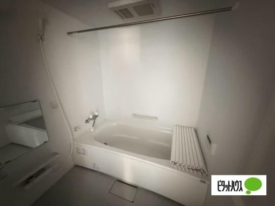 �y���̑��z�@�o�X�^�V�����[