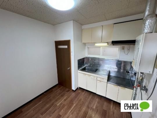 �y���̑��z�@�L�b�`��
