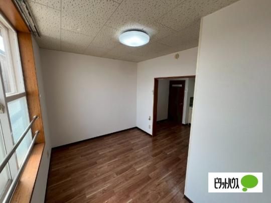 �y���̑��z�@���r���O
