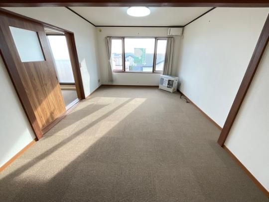 �y���̑��z�@���r���O