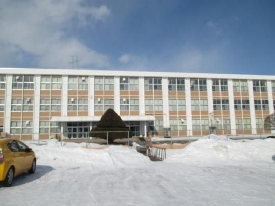 �y���Ӂz�@���X�������h���w�Z�F979m