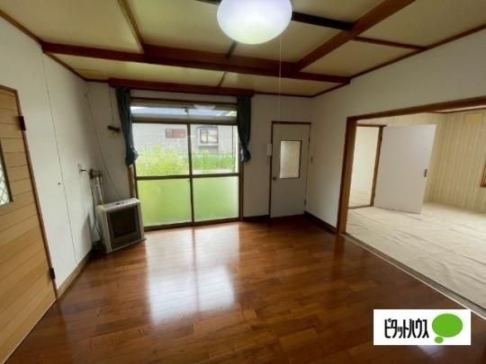 �y���̑��z�@���r���O