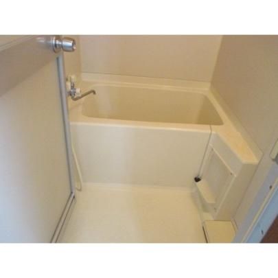 �y���̑��z�@�o�X�^�V�����[