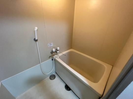 �y���̑��z�@�o�X�^�V�����[