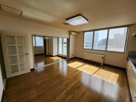 �y���̑��z�@���r���O