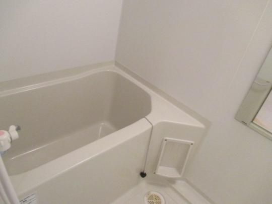 �y���̑��z�@�o�X�^�V�����[