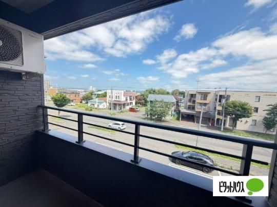 �y���̑��z�@�o���R�j�[