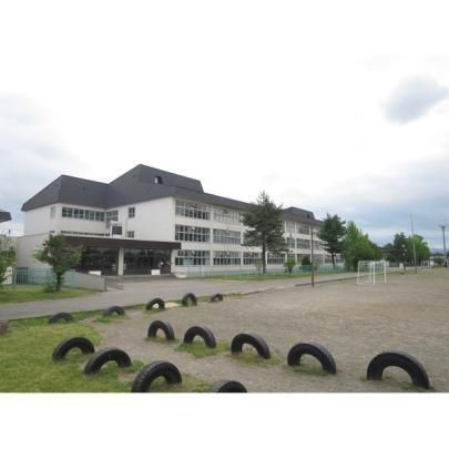 �y���Ӂz�@����s���i�R�쏬�w�Z�F1480m