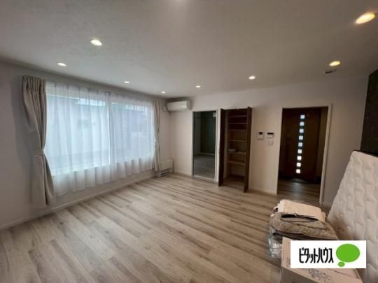 �y���̑��z�@���r���O