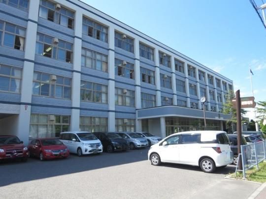 �y���Ӂz�@����s���������w�Z�F723m