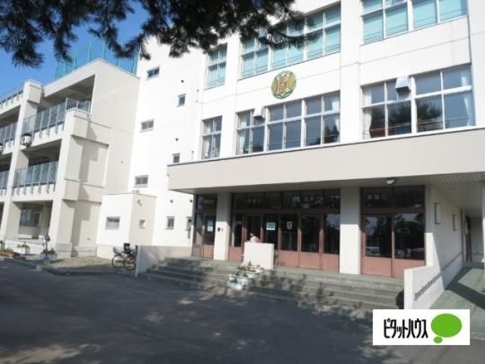 �y���Ӂz�@����s���m�V���w�Z�F909m