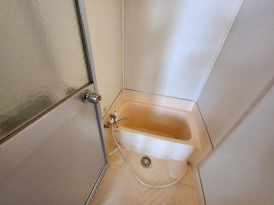 �y���̑��z�@�o�X�^�V�����[