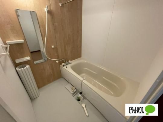 �y���̑��z�@�o�X�^�V�����[