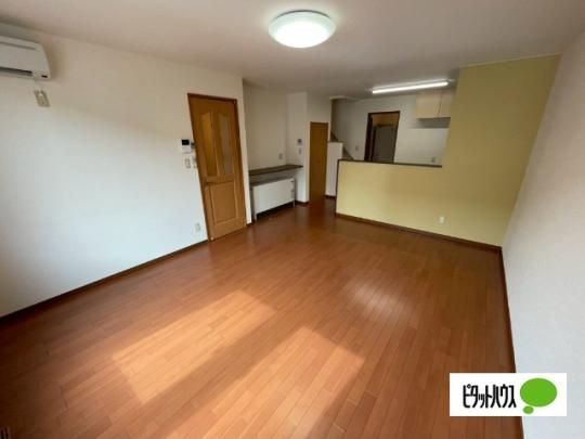 �y���̑��z�@���r���O