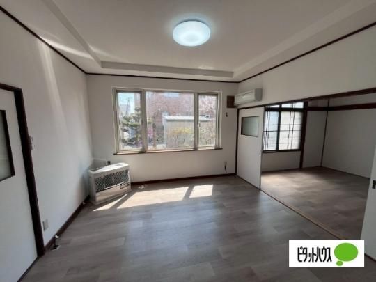 �y���̑��z�@���r���O