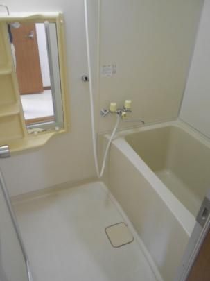 �y���̑��z�@�o�X�^�V�����[