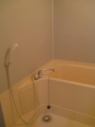 �y���̑��z�@�o�X�^�V�����[