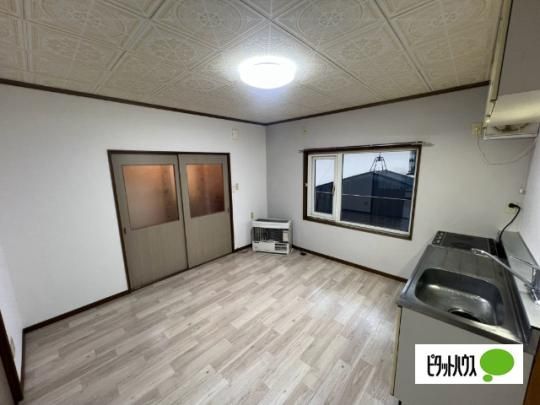 �y���̑��z�@���r���O