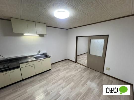 �y���̑��z�@���r���O