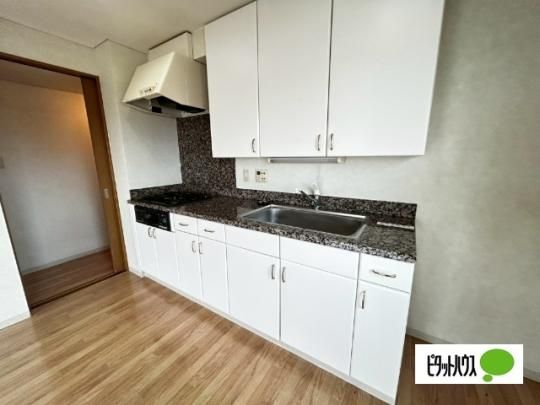�y���̑��z�@�L�b�`��