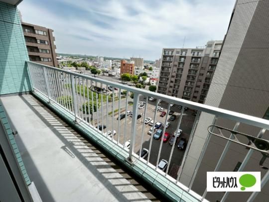 �y���̑��z�@�o���R�j�[