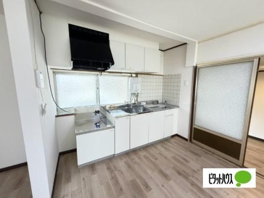 �y���̑��z�@�L�b�`��