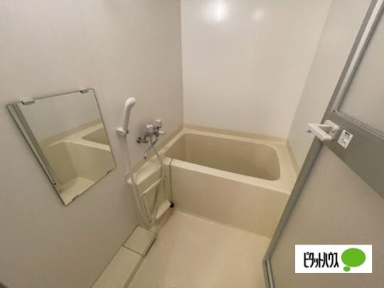 �y���̑��z�@�o�X�^�V�����[