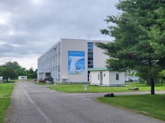 �y���Ӂz�@���X�����Ηz�䏬�w�Z�F938m