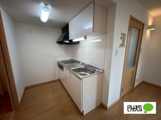 �y���̑��z�@�L�b�`��
