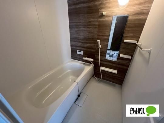 �y���̑��z�@�o�X�^�V�����[