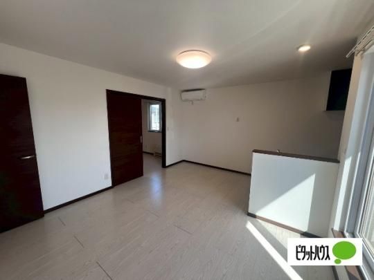 �y���̑��z�@���r���O