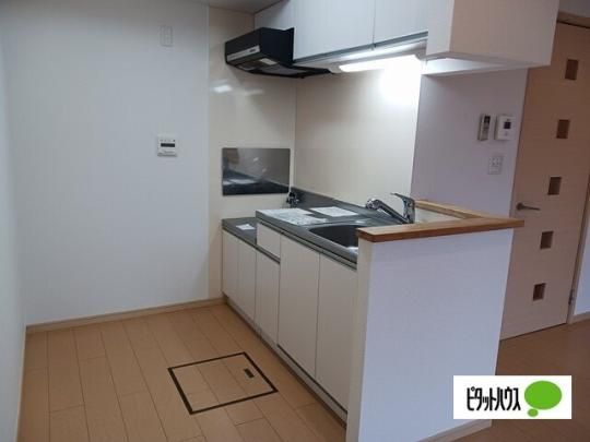 �y���̑��z�@�L�b�`��