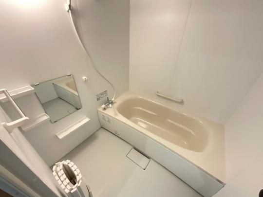 �y���̑��z�@�o�X�^�V�����[