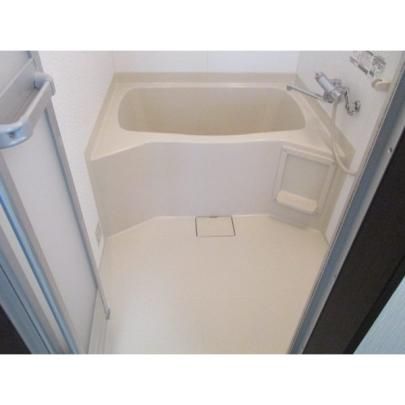 �y���̑��z�@�o�X�^�V�����[