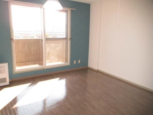 �y���̑��z�@���r���O