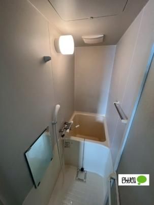 �y���̑��z�@�o�X�^�V�����[