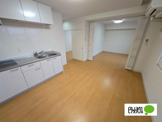 �y���̑��z�@���r���O