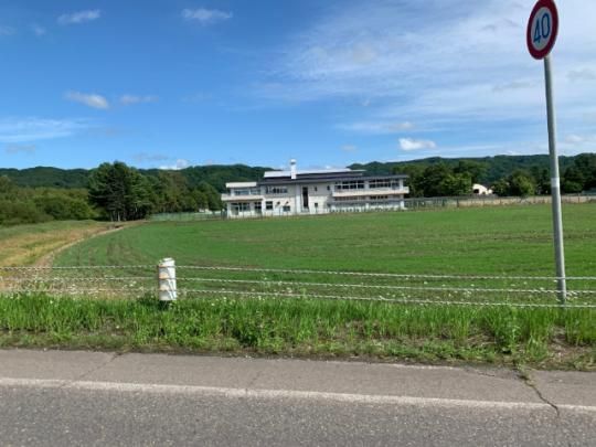 �y���Ӂz�@�{�ʒ����{�ʒ��w�Z�F1098m