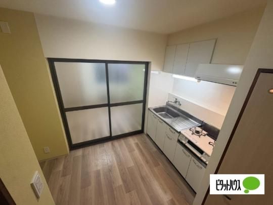 �y���̑��z�@���r���O