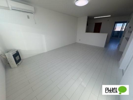 �y���̑��z�@���r���O