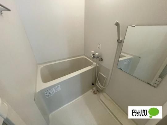 �y���̑��z�@�o�X�^�V�����[