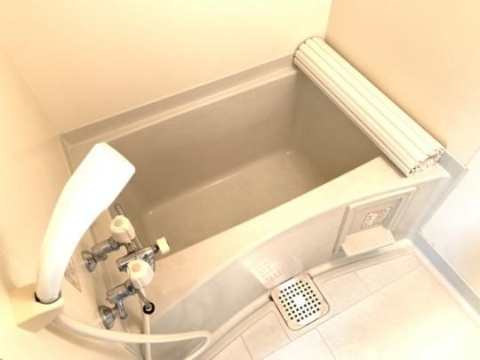 �y���̑��z�@�o�X�^�V�����[