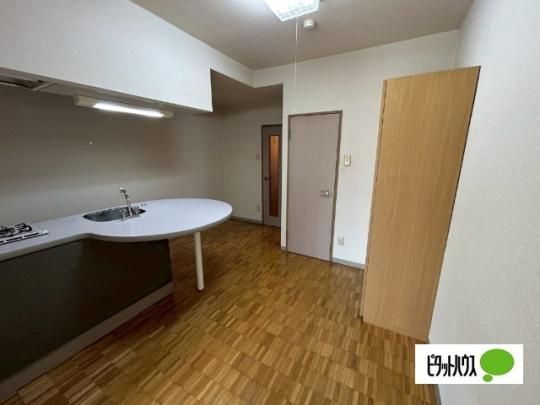 �y���̑��z�@���r���O