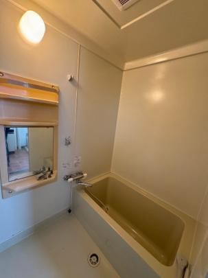 �y���̑��z�@�o�X�^�V�����[