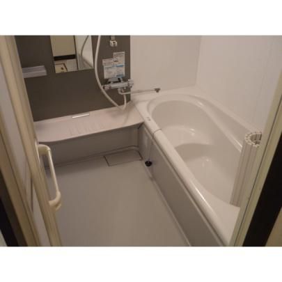 �y���̑��z�@�o�X�^�V�����[