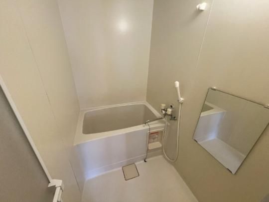 �y���̑��z�@�o�X�^�V�����[